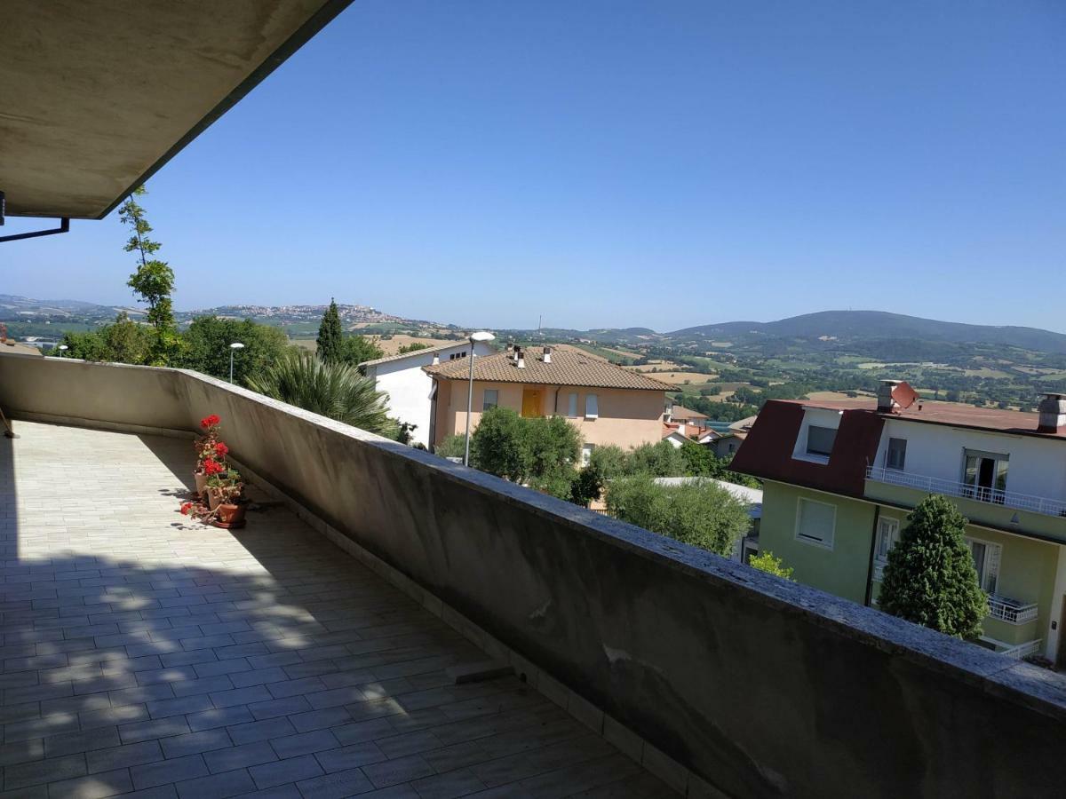 Conero Apartment Castelfidardo Bagian luar foto